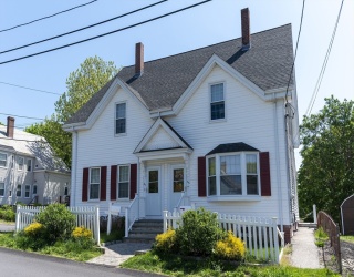 65-67 Grant St, Weymouth, Massachusetts, 6 Bedrooms Bedrooms, 12 Rooms Rooms,2 BathroomsBathrooms,Residential Income,For Sale,Grant St,73375349