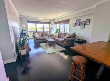 15 N Beacon, Boston, Massachusetts, 2 Bedrooms Bedrooms, 4 Rooms Rooms,1.5 BathroomsBathrooms,Residential,For Sale,N Beacon,73375694