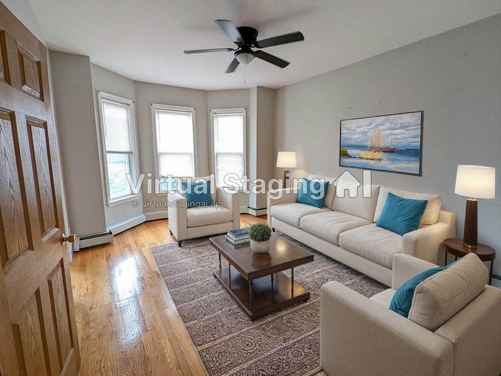 10 Kensington St, Boston, Massachusetts, 3 Bedrooms Bedrooms, 6 Rooms Rooms,1 BathroomBathrooms,Residential Lease,For Rent,Kensington St,73375520