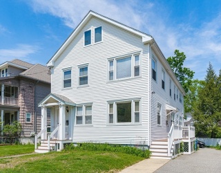 5-7 Trapelo Rd, Belmont, Massachusetts, 9 Bedrooms Bedrooms, 12 Rooms Rooms,5 BathroomsBathrooms,Residential Income,For Sale,Trapelo Rd,73375589