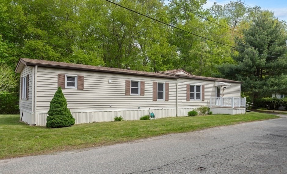 302 6th St, Easton, Massachusetts, 2 Bedrooms Bedrooms, 5 Rooms Rooms,1 BathroomBathrooms,Residential,For Sale,6th St,73375662