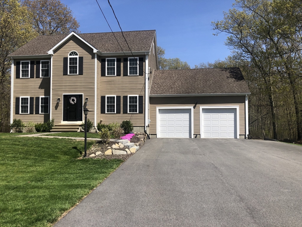 2490 Maple Swamp Road, Dighton, Massachusetts, 4 Bedrooms Bedrooms, 8 Rooms Rooms,2.5 BathroomsBathrooms,Residential,For Sale,Maple Swamp Road,73375743