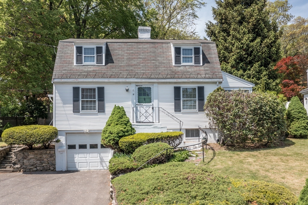 12 Bay State Road, Natick, Massachusetts, 3 Bedrooms Bedrooms, 7 Rooms Rooms,1.5 BathroomsBathrooms,Residential,For Sale,Bay State Road,73375744