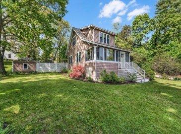 296 N Main St, Cohasset, Massachusetts, 3 Bedrooms Bedrooms, 6 Rooms Rooms,1 BathroomBathrooms,Residential,For Sale,N Main St,73375755