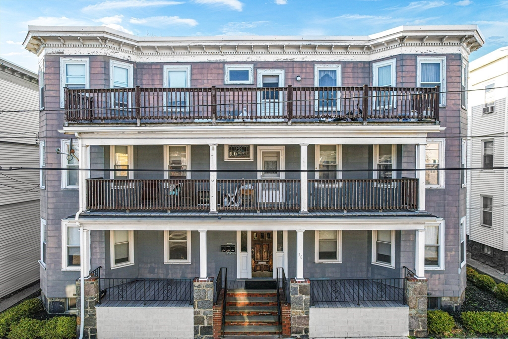 36 Forrest St, Winthrop, Massachusetts, 9 Bedrooms Bedrooms, 19 Rooms Rooms,3 BathroomsBathrooms,Residential Income,For Sale,Forrest St,73375590