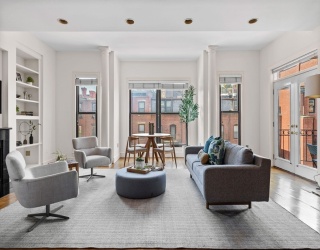201 Newbury St, Boston, Massachusetts, 1 Bedroom Bedrooms, 4 Rooms Rooms,1 BathroomBathrooms,Residential,For Sale,Newbury St,73375763