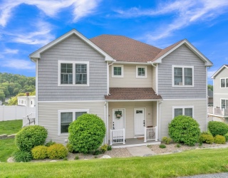 58 Oak St, Clinton, Massachusetts, 3 Bedrooms Bedrooms, 6 Rooms Rooms,2.5 BathroomsBathrooms,Residential,For Sale,Oak St,73375764