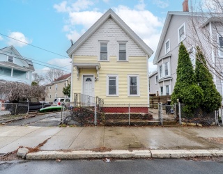 134 High St, Haverhill, Massachusetts, 3 Bedrooms Bedrooms, 6 Rooms Rooms,1 BathroomBathrooms,Residential,For Sale,High St,73375793