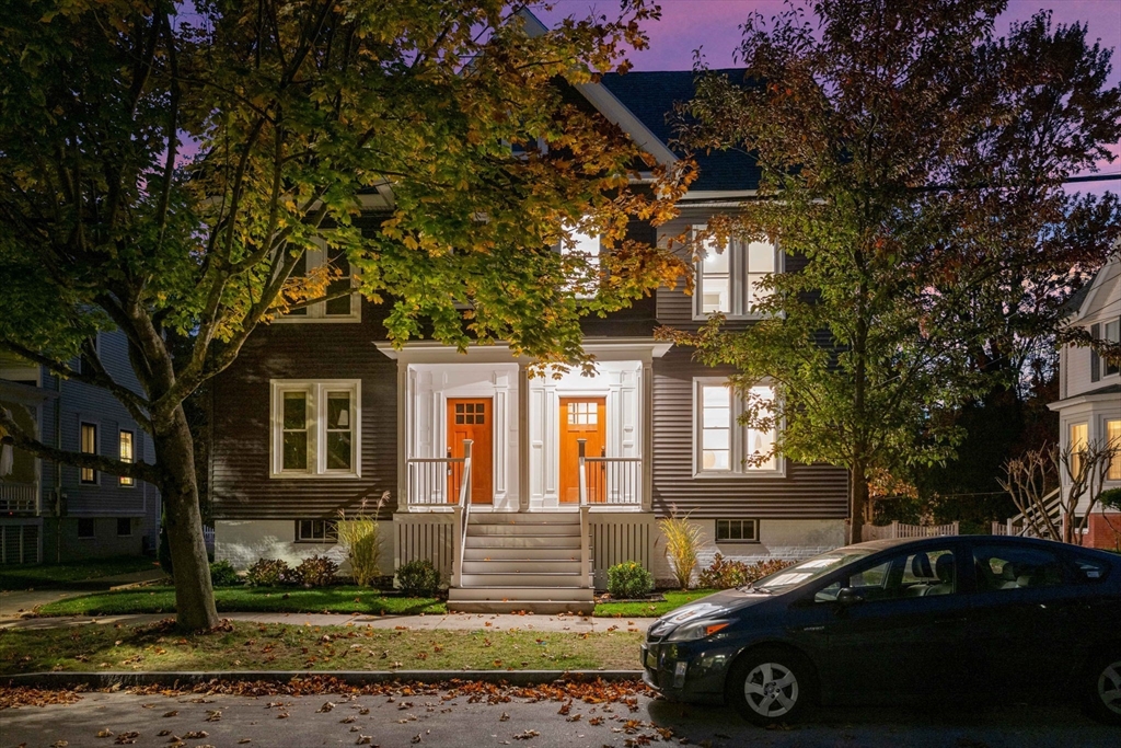 88 Wibird St, Portsmouth, New Hampshire, 4 Bedrooms Bedrooms, 7 Rooms Rooms,2.5 BathroomsBathrooms,Residential,For Sale,Wibird St,73375869
