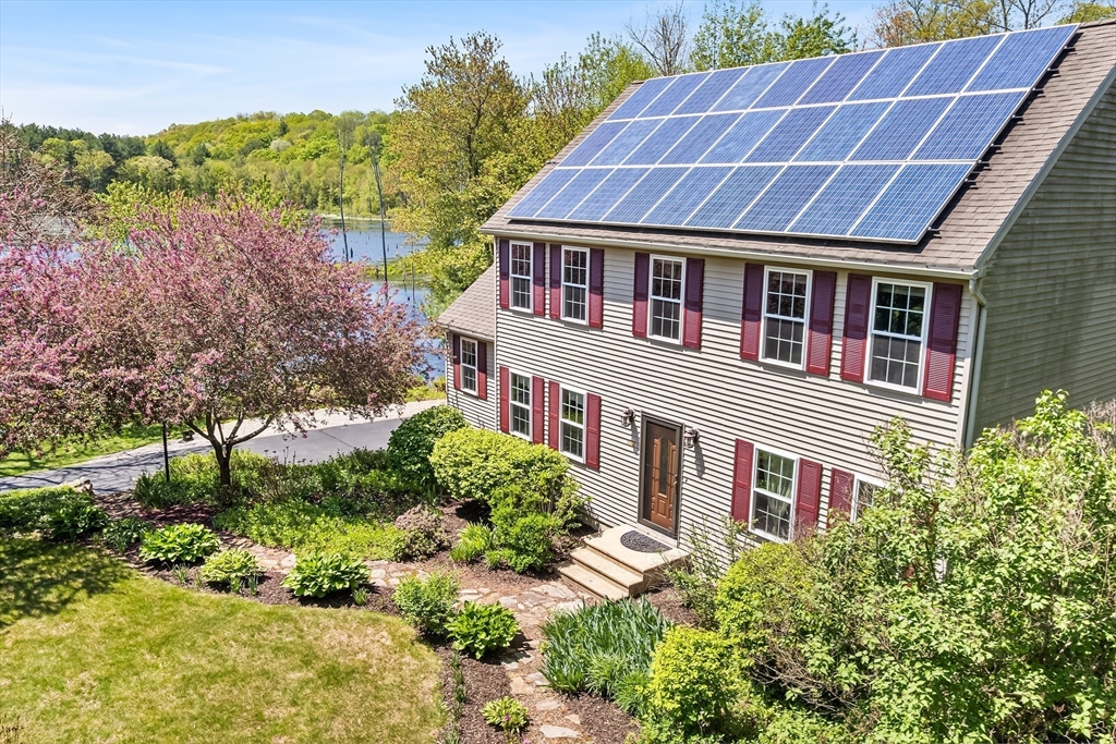 102 Haggerty Rd, Charlton, Massachusetts, 5 Bedrooms Bedrooms, 8 Rooms Rooms,2 BathroomsBathrooms,Residential,For Sale,Haggerty Rd,73375879