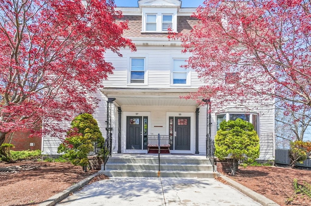 55-57 Crescent Street, Waltham, Massachusetts, 10 Bedrooms Bedrooms, 17 Rooms Rooms,4.5 BathroomsBathrooms,Residential Income,For Sale,Crescent Street,73376064