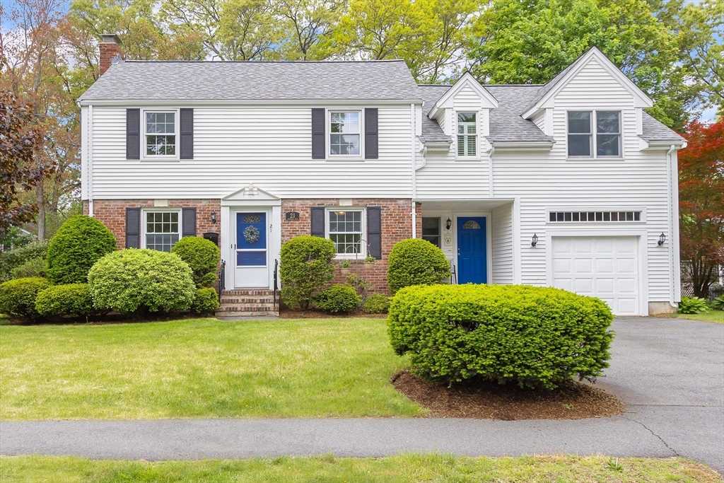 21 Sherwood Rd, Natick, Massachusetts, 4 Bedrooms Bedrooms, 8 Rooms Rooms,2 BathroomsBathrooms,Residential,For Sale,Sherwood Rd,73376140