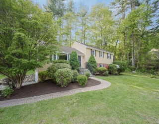 25 Duggan Rd, Acton, Massachusetts, 4 Bedrooms Bedrooms, 9 Rooms Rooms,2.5 BathroomsBathrooms,Residential,For Sale,Duggan Rd,73375870
