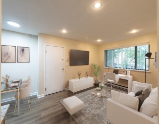 256 Parker Hill Ave, Boston, Massachusetts, 2 Bedrooms Bedrooms, 5 Rooms Rooms,1 BathroomBathrooms,Residential Lease,For Rent,Parker Hill Ave,73376236