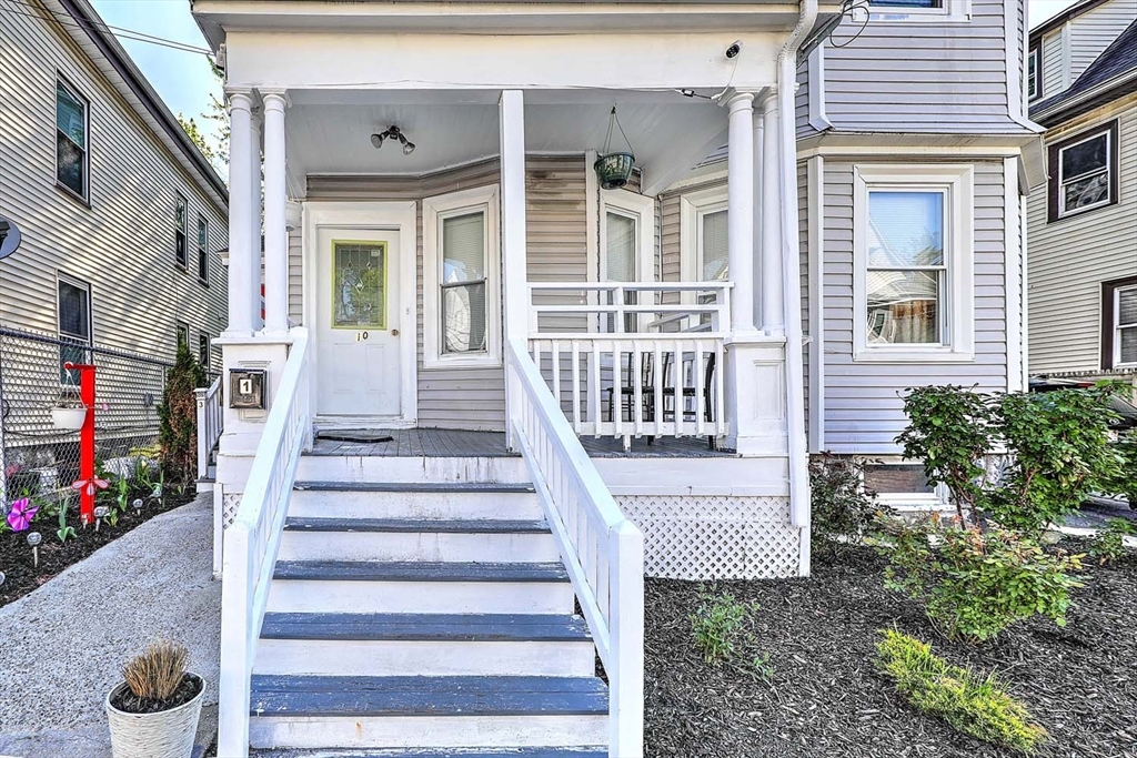 10 Westcott, Boston, Massachusetts, 3 Bedrooms Bedrooms, 6 Rooms Rooms,1 BathroomBathrooms,Residential,For Sale,Westcott,73375949