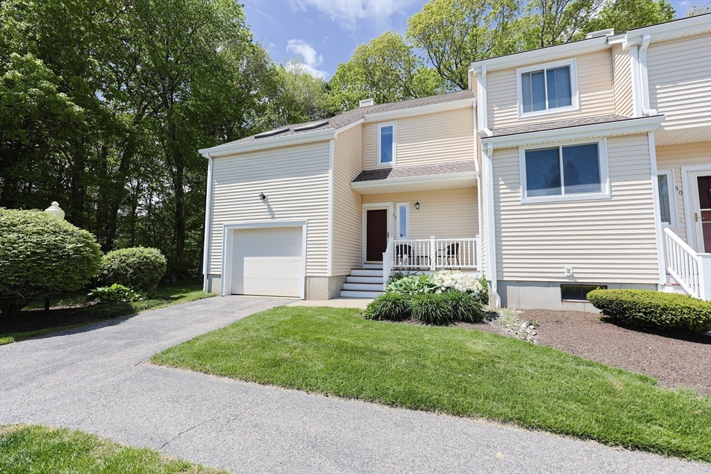 49 Gaslight Ln, Easton, Massachusetts, 2 Bedrooms Bedrooms, 8 Rooms Rooms,2.5 BathroomsBathrooms,Residential,For Sale,Gaslight Ln,73376154