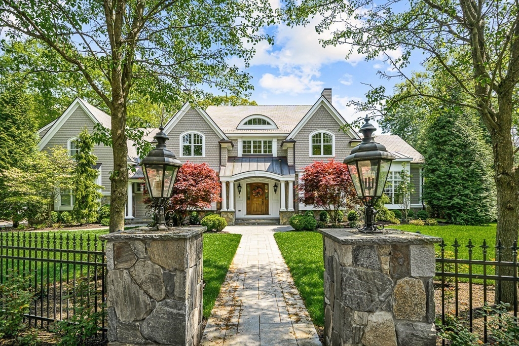 99 Old Colony Rd, Wellesley, Massachusetts, 6 Bedrooms Bedrooms, 11 Rooms Rooms,7 BathroomsBathrooms,Residential,For Sale,Old Colony Rd,73376172