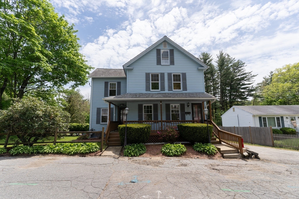 3 Parent St, Spencer, Massachusetts, 3 Bedrooms Bedrooms, 8 Rooms Rooms,1.5 BathroomsBathrooms,Residential,For Sale,Parent St,73376345