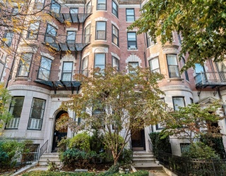 486 Beacon Street, Boston, Massachusetts, 2 Bedrooms Bedrooms, 5 Rooms Rooms,2 BathroomsBathrooms,Residential Lease,For Rent,Beacon Street,73376428