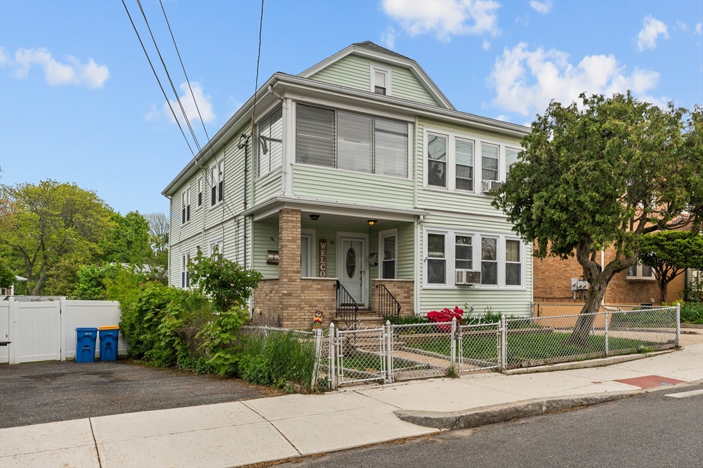 96-98 Woodside Ave, Winthrop, Massachusetts, 4 Bedrooms Bedrooms, 13 Rooms Rooms,2 BathroomsBathrooms,Residential Income,For Sale,Woodside Ave,73376429