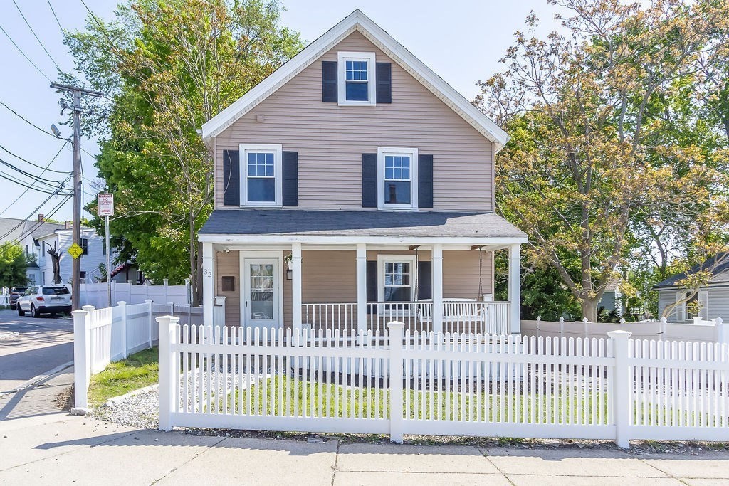 32 Jewett St, Boston, Massachusetts, 4 Bedrooms Bedrooms, 8 Rooms Rooms,3 BathroomsBathrooms,Residential,For Sale,Jewett St,73376433