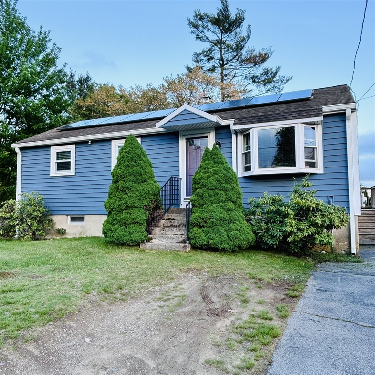 368 West St, Randolph, Massachusetts, 3 Bedrooms Bedrooms, 6 Rooms Rooms,1 BathroomBathrooms,Residential,For Sale,West St,73376299