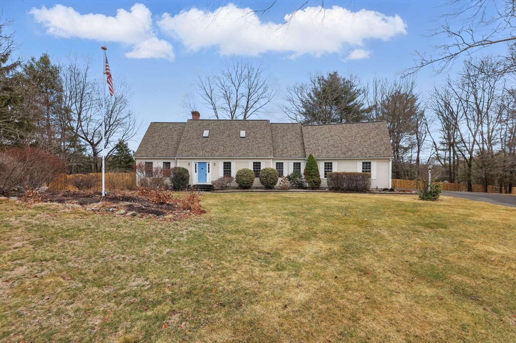 15 Glendale View Dr, Hampden, Massachusetts, 3 Bedrooms Bedrooms, 8 Rooms Rooms,2.5 BathroomsBathrooms,Residential,For Sale,Glendale View Dr,73349700