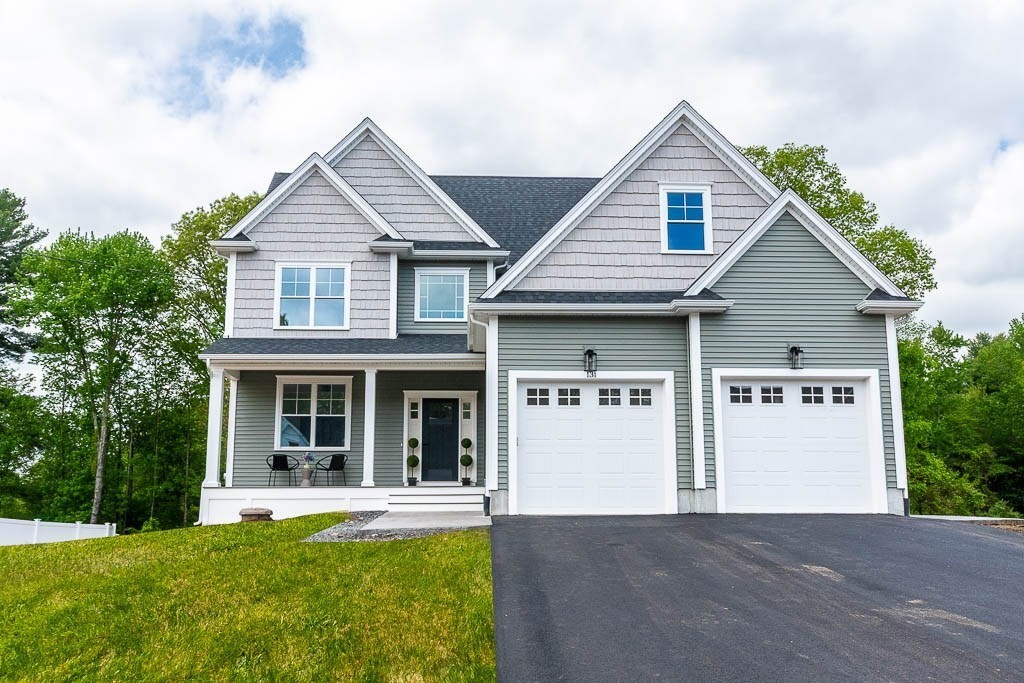 131 Colts Way, Attleboro, Massachusetts, 4 Bedrooms Bedrooms, 10 Rooms Rooms,2.5 BathroomsBathrooms,Residential,For Sale,Colts Way,73376679