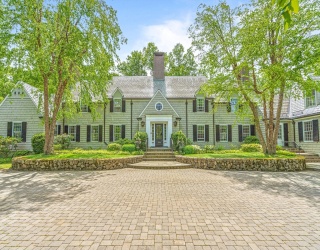 200 Cliff Rd, Wellesley, Massachusetts, 7 Bedrooms Bedrooms, 15 Rooms Rooms,6 BathroomsBathrooms,Residential,For Sale,Cliff Rd,73376559