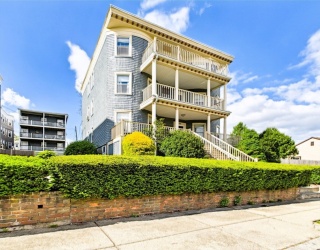 37 Westmoreland St, Boston, Massachusetts, 7 Bedrooms Bedrooms, 15 Rooms Rooms,3 BathroomsBathrooms,Residential Income,For Sale,Westmoreland St,73376602