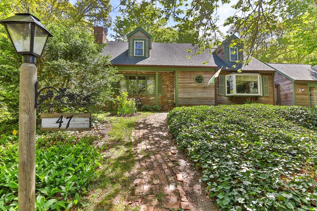 47 Scargo Hill Rd, Dennis, Massachusetts, 3 Bedrooms Bedrooms, 7 Rooms Rooms,3 BathroomsBathrooms,Residential,For Sale,Scargo Hill Rd,73369234