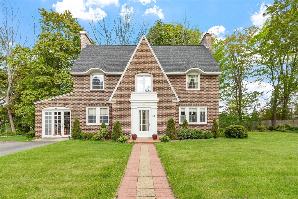 23 Lincoln Ave, Winchendon, Massachusetts, 3 Bedrooms Bedrooms, 9 Rooms Rooms,1.5 BathroomsBathrooms,Residential,For Sale,Lincoln Ave,73376699