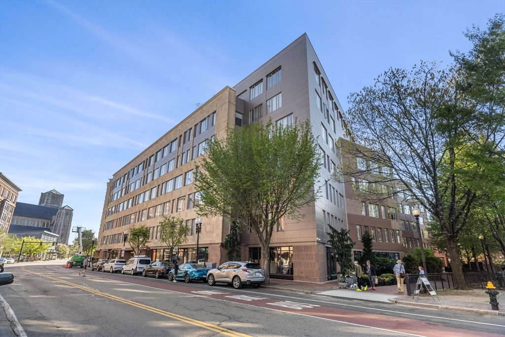 1313 Washington St, Boston, Massachusetts, 1 Bedroom Bedrooms, 2 Rooms Rooms,1 BathroomBathrooms,Residential,For Sale,Washington St,73376749