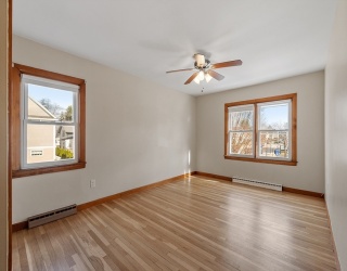 104 N Main Street, Mansfield, Massachusetts, 2 Bedrooms Bedrooms, 5 Rooms Rooms,1 BathroomBathrooms,Residential Lease,For Rent,N Main Street,73376763