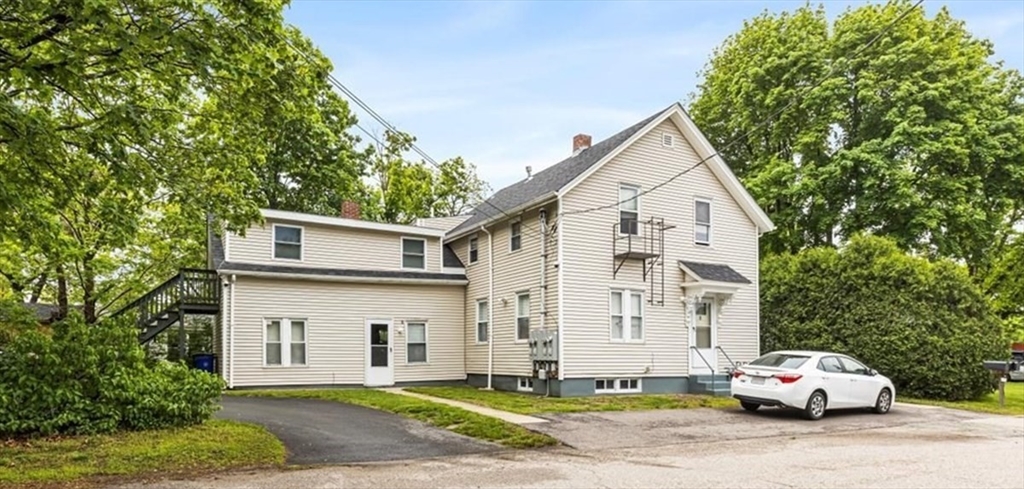 21 Sibley, Attleboro, Massachusetts, 5 Bedrooms Bedrooms, 15 Rooms Rooms,3 BathroomsBathrooms,Residential Income,For Sale,Sibley,73376702