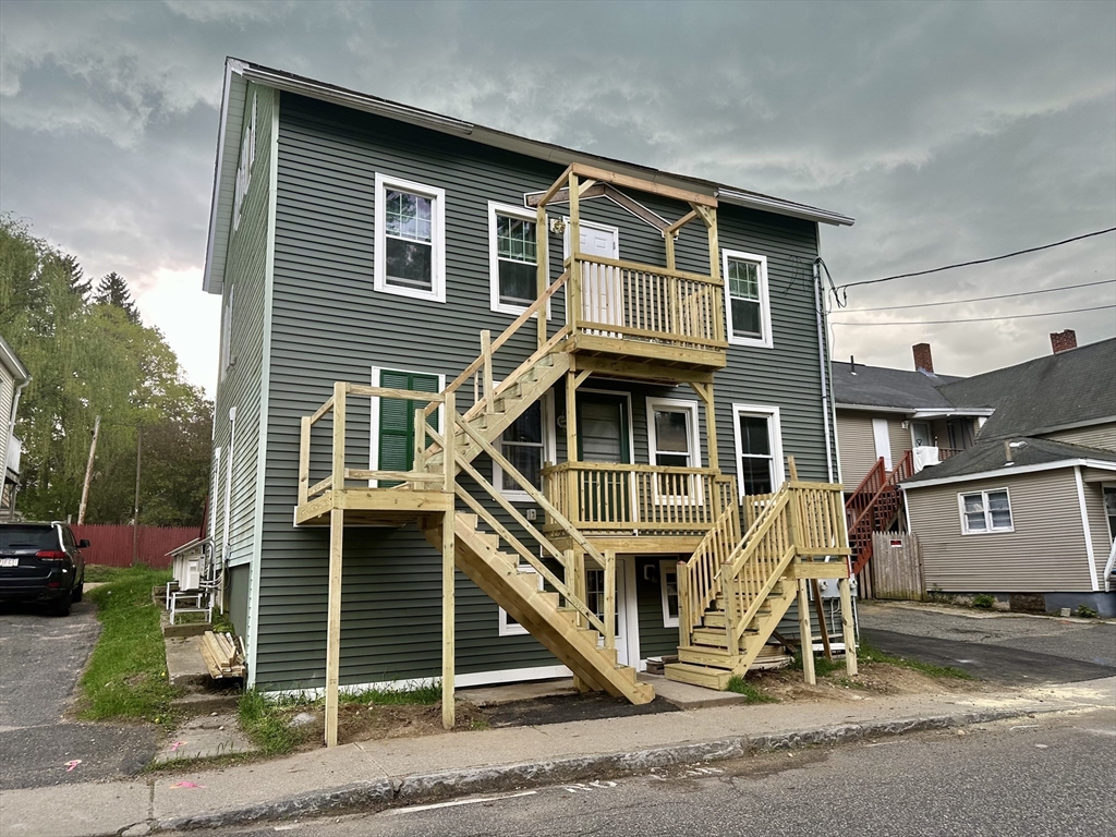 29 Aspen St, Ware, Massachusetts, 5 Bedrooms Bedrooms, 9 Rooms Rooms,3 BathroomsBathrooms,Residential Income,For Sale,Aspen St,73376865