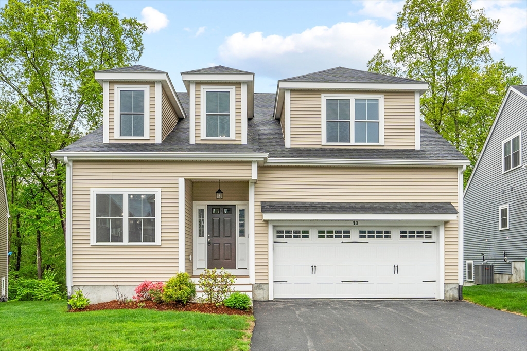 10 Polar Ct, Milford, Massachusetts, 3 Bedrooms Bedrooms, 6 Rooms Rooms,2.5 BathroomsBathrooms,Residential,For Sale,Polar Ct,73376886