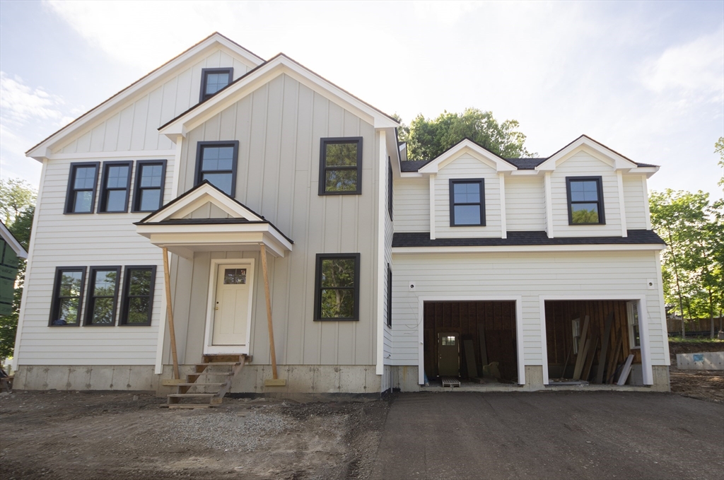 19 Brothers Way, Norwood, Massachusetts, 4 Bedrooms Bedrooms, 8 Rooms Rooms,2.5 BathroomsBathrooms,Residential,For Sale,Brothers Way,73376976