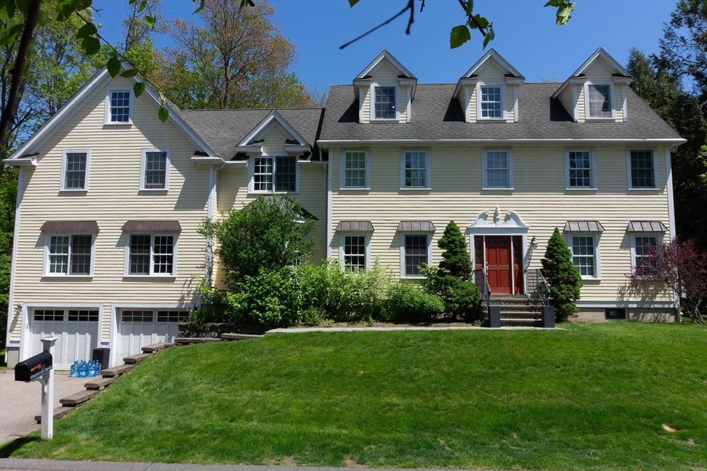 15 Edgemoor Circle, Wellesley, Massachusetts, 4 Bedrooms Bedrooms, 9 Rooms Rooms,3.5 BathroomsBathrooms,Residential Lease,For Rent,Edgemoor Circle,73377018