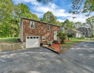 53 Mount Hope St, North Attleboro, Massachusetts, 3 Bedrooms Bedrooms, 7 Rooms Rooms,1.5 BathroomsBathrooms,Residential,For Sale,Mount Hope St,73376546