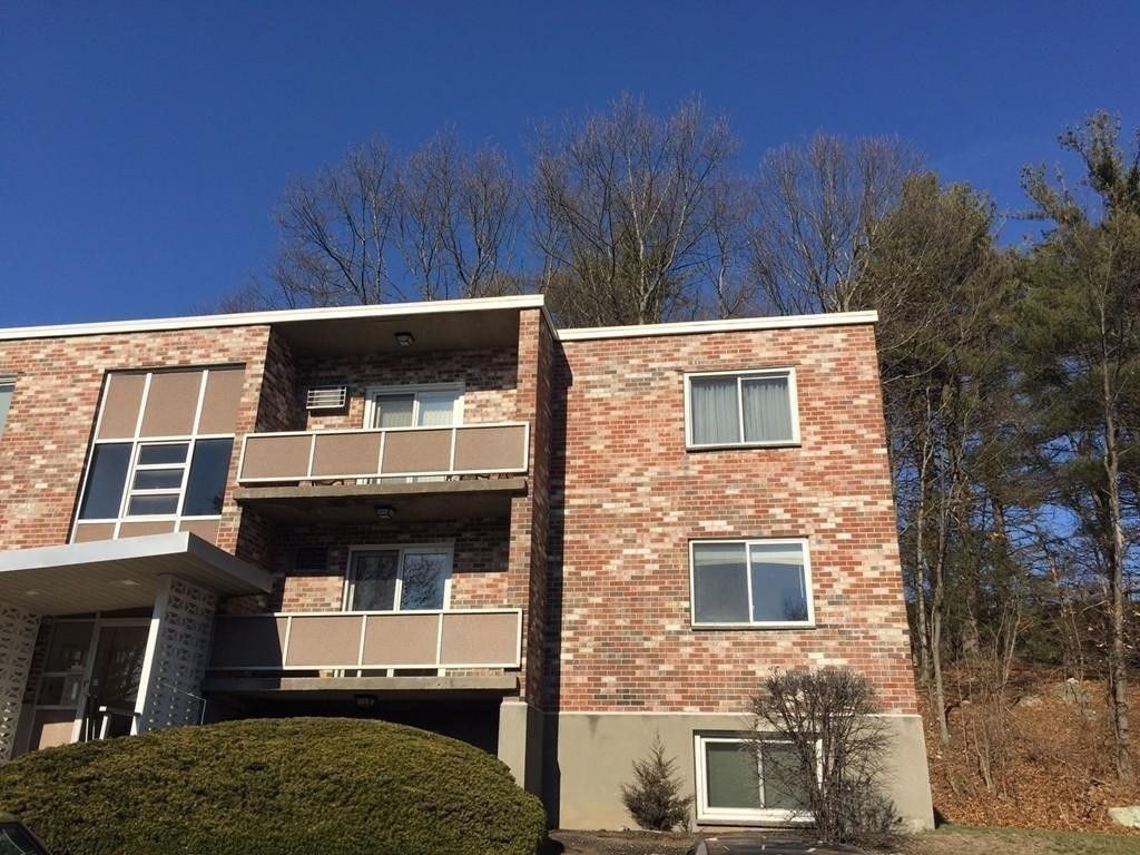 11 Jacqueline Rd, Waltham, Massachusetts, 2 Bedrooms Bedrooms, 4 Rooms Rooms,1 BathroomBathrooms,Residential Lease,For Rent,Jacqueline Rd,73377045