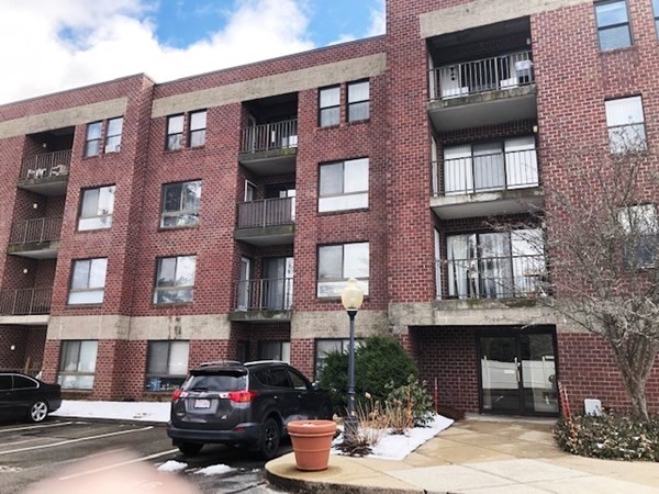 14 Heron St, Boston, Massachusetts, 2 Bedrooms Bedrooms, 4 Rooms Rooms,1 BathroomBathrooms,Residential Lease,For Rent,Heron St,73377188