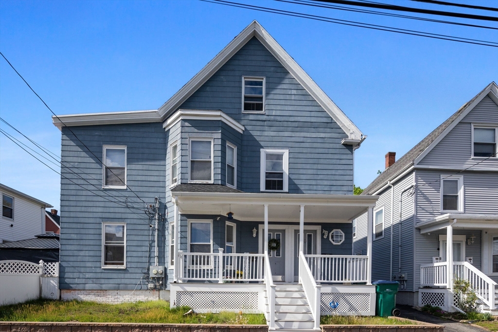10 Atkins Ave, Lynn, Massachusetts, 5 Bedrooms Bedrooms, 12 Rooms Rooms,2 BathroomsBathrooms,Residential Income,For Sale,Atkins Ave,73377201