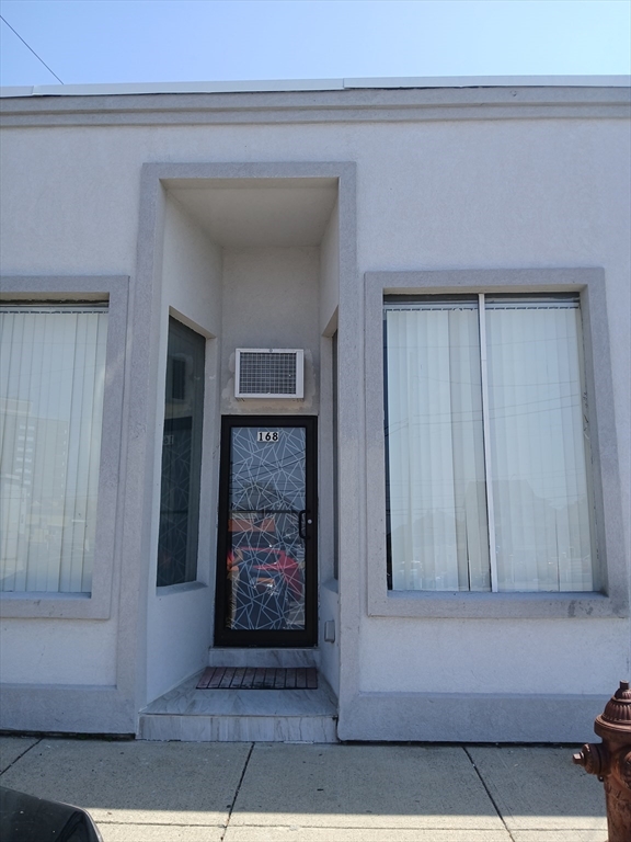 1792 Pleasant St, Fall River, Massachusetts, ,Commercial Lease,For Rent,Pleasant St,73377365