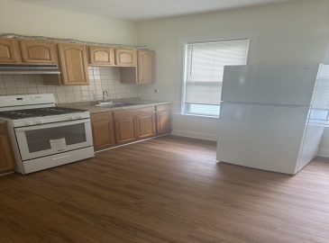 75 Nightingale St, Boston, Massachusetts, 3 Bedrooms Bedrooms, 6 Rooms Rooms,1 BathroomBathrooms,Residential Lease,For Rent,Nightingale St,73377425