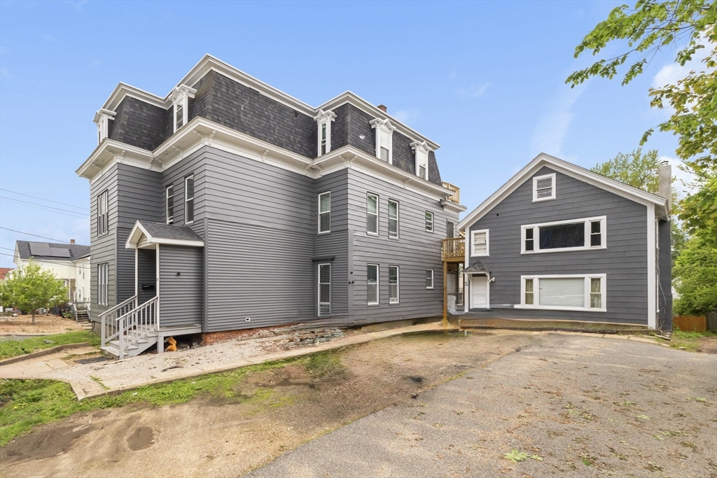 37 Cherry St, Spencer, Massachusetts, 13 Bedrooms Bedrooms, 23 Rooms Rooms,5 BathroomsBathrooms,Residential Income,For Sale,Cherry St,73377329