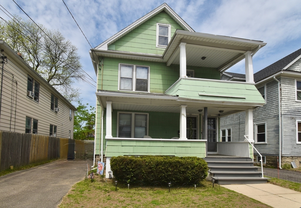 34-36 Los Angeles St, Springfield, Massachusetts, 4 Bedrooms Bedrooms, 10 Rooms Rooms,2 BathroomsBathrooms,Residential Income,For Sale,Los Angeles St,73377564
