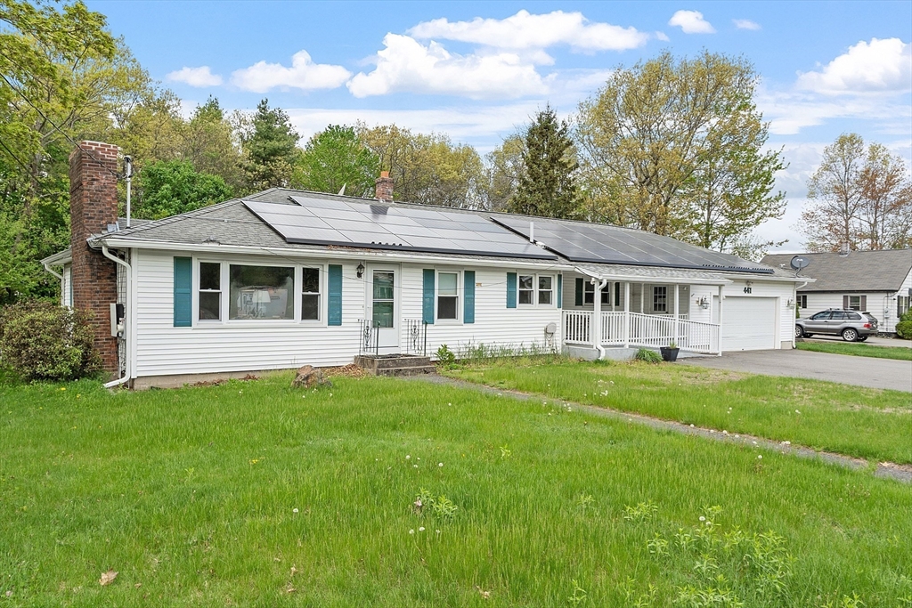 441 Shea St, Fitchburg, Massachusetts, 4 Bedrooms Bedrooms, 6 Rooms Rooms,3 BathroomsBathrooms,Residential,For Sale,Shea St,73377644
