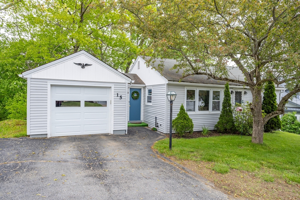15 Winslow Street, Gardner, Massachusetts, 2 Bedrooms Bedrooms, 4 Rooms Rooms,1 BathroomBathrooms,Residential,For Sale,Winslow Street,73377715