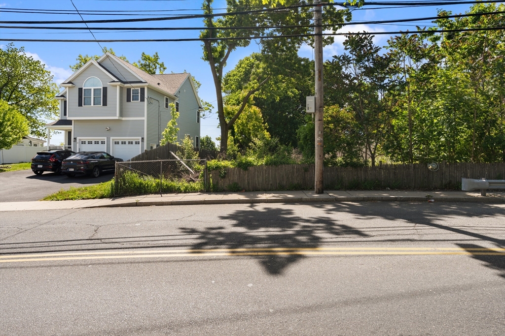 205 Salem Street, Revere, Massachusetts, ,Land,For Sale,Salem Street,73377785
